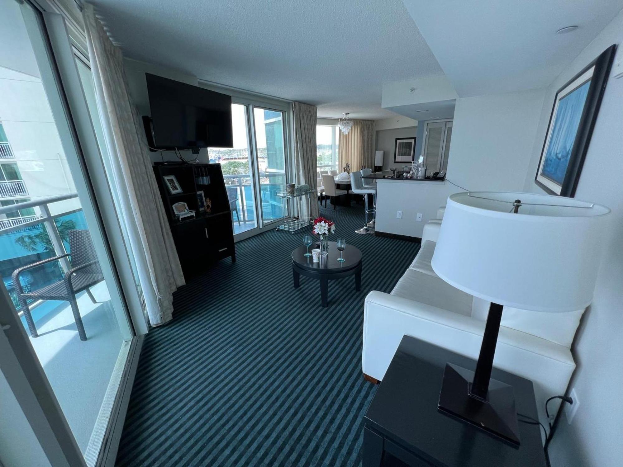 107 S Ocean Blvd, 0308 - Ocean Front Sleeps 6 Villa เมอร์เทิลบีช ภายนอก รูปภาพ